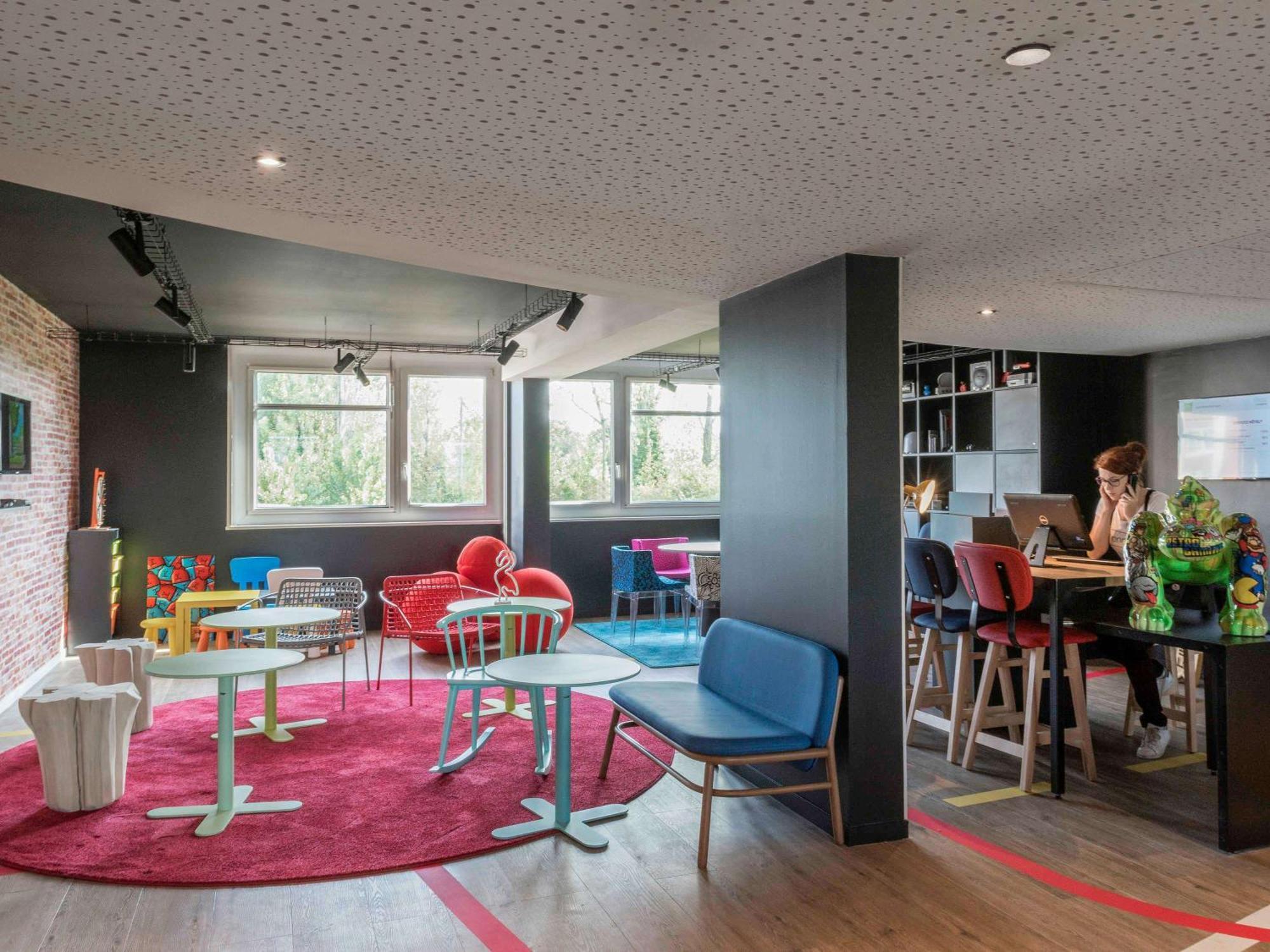 Ibis Styles Lyon Bron Eurexpo Hotel Екстериор снимка