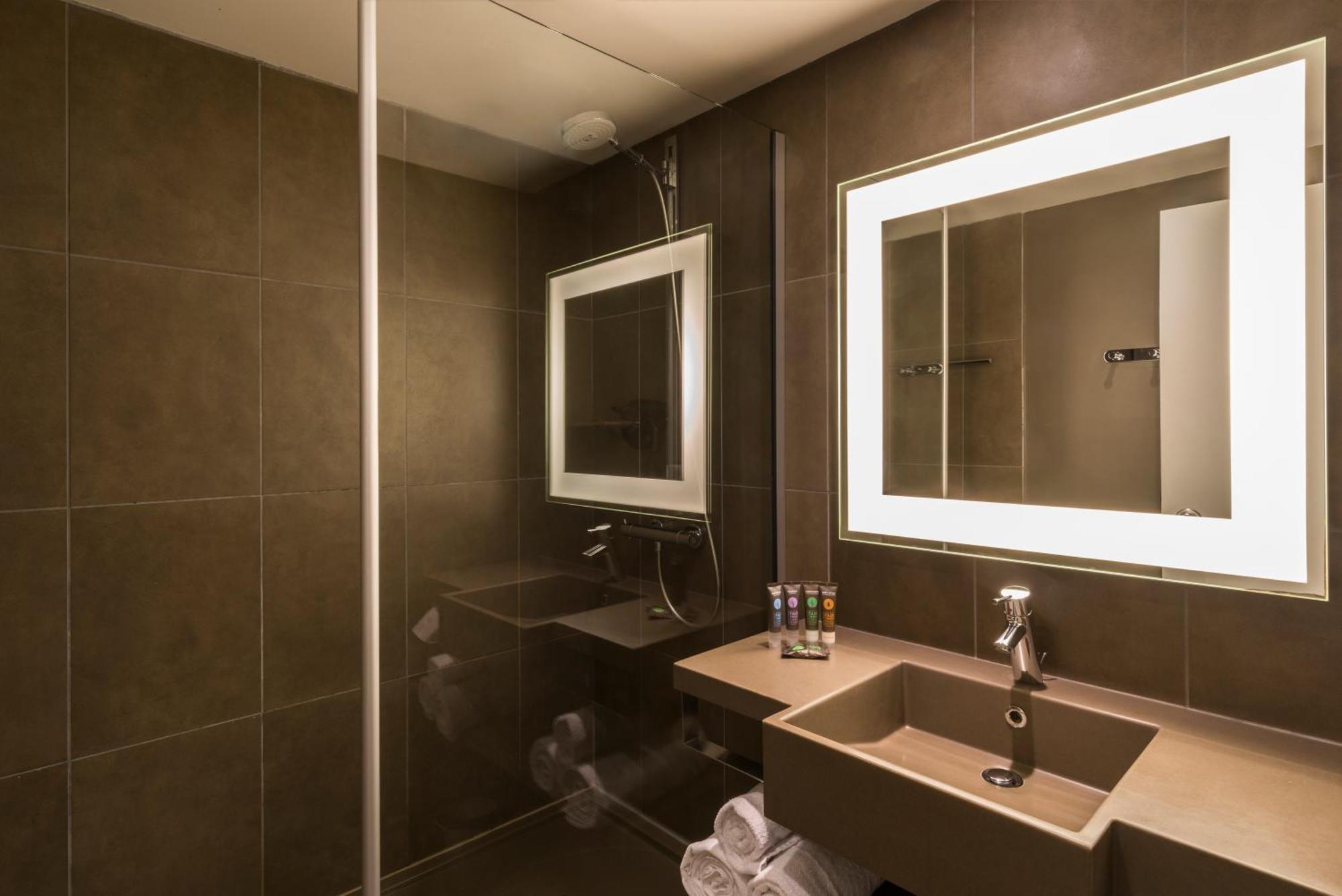 Ibis Styles Lyon Bron Eurexpo Hotel Екстериор снимка