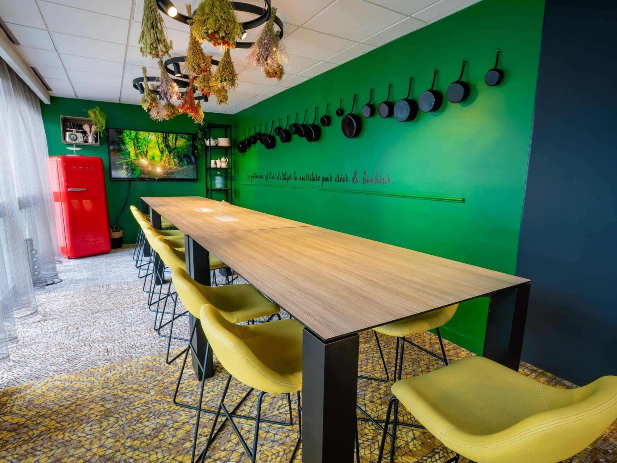 Ibis Styles Lyon Bron Eurexpo Hotel Екстериор снимка
